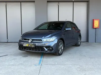 Usata VW Polo R-line 95 CV (69 kW) 2023 Grigio Utilitaria
