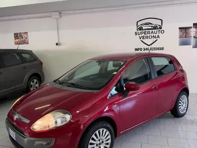 Usata Fiat Punto Evo Emotion 77 CV (56 kW) 2010 Rosso Utilitaria