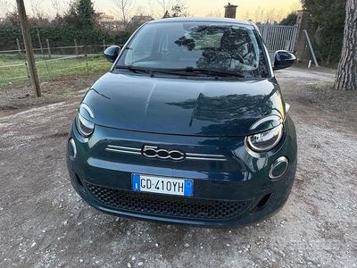 Usata Fiat 500e Icon 86 kW (118 CV) 2020 Blu Berlina