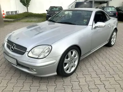 Usata Mercedes SLK320 218 CV (160 kW) 2004 Argento Cabrio