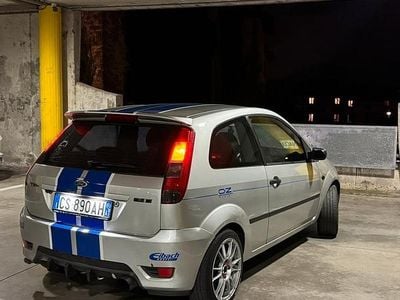 Usata Ford Fiesta Zetec 75 CV (55 kW) 2004 Utilitaria