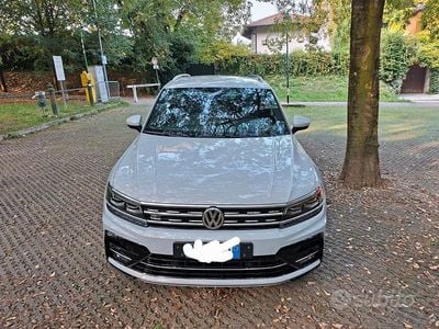 Usata VW Tiguan R-line 240 CV (176 kW) 2019 Bianco SUV