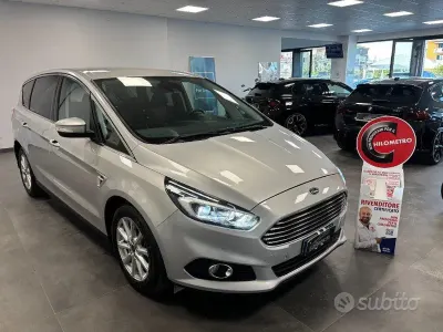 Usata Ford S-MAX S 150 CV (110 kW) 2017 Grigio Monovolume