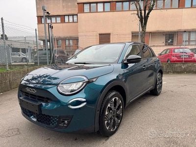 Usata Fiat 600 La Prima 110 CV (80 kW) 2025 Verde metallizzato SUV