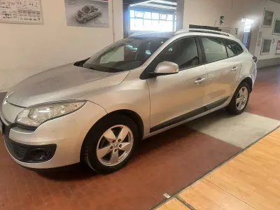 Usata Renault Mégane GrandTour 110 CV (80 kW) 2013 Argento Station wagon