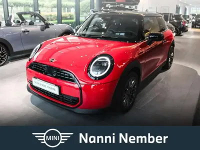 Nuova Mini Cooper Classic 114 kW (156 CV) 2026 Chili red ii Utilitaria