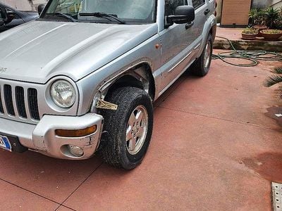 Usata Jeep Cherokee 143 CV (105 kW) 2024 Grigio SUV