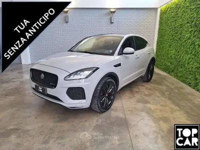 Usata Jaguar E-Pace R-Dynamic 179 CV (131 kW) 2021 Grigio pastello SUV