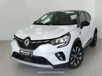 Usata Renault Captur Techno 143 CV (105 kW) 2023 Bianco SUV