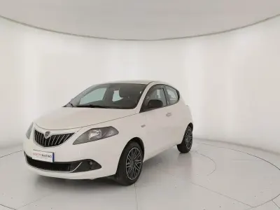 Usata Lancia Ypsilon S 69 CV (50 kW) 2021 Bianco Utilitaria