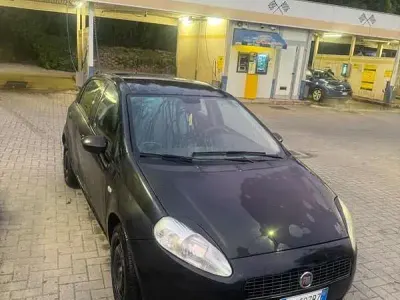 Usata Fiat Grande Punto Active 65 CV (47 kW) 2008 Utilitaria