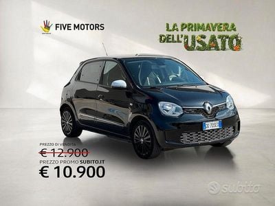 Usata Renault Twingo Urban Night 60 kW (82 CV) 2022 Nero Utilitaria