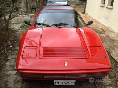 Usata Ferrari 208 155 CV (114 kW) 1988 Rosso Coupé