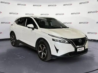 Usata Nissan Qashqai 190 CV (139 kW) 2023 Bianco SUV