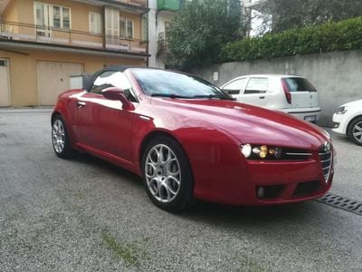 Usata Alfa Romeo Spider Exclusive 200 CV (147 kW) 2007 Rosso Cabrio