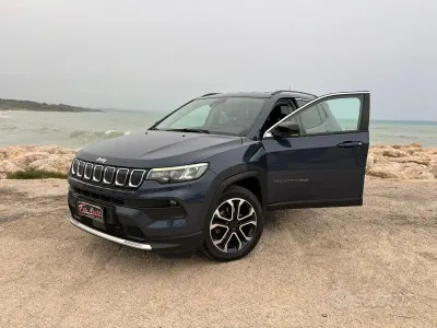 Käytetty Jeep Compass Limited 131 HP (96 kW) 2021 Sininen Katumaasturi