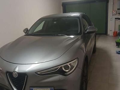 Usata Alfa Romeo Stelvio Executive 209 CV (153 kW) 2018 Grigio SUV