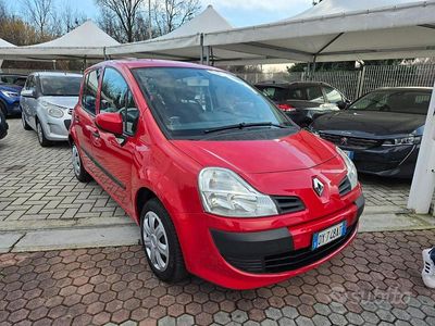 Usata Renault Modus Dynamique 75 CV (55 kW) 2009 Rosso Monovolume