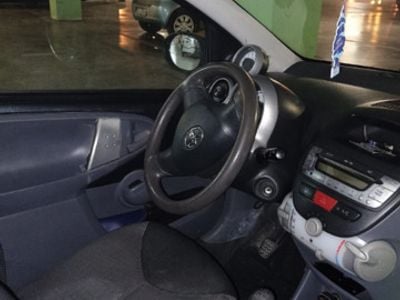 Usata Toyota Aygo 67 CV (49 kW) 2007 Grigio Utilitaria