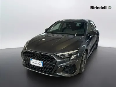 Usata Audi A3 Sportback S-Line 149 CV (109 kW) 2023 Grigio Utilitaria