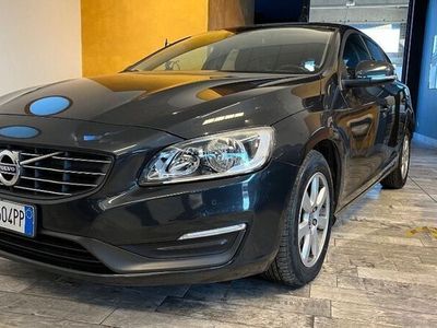 usata Volvo V60 D2 1.6 Momentum- come nuova