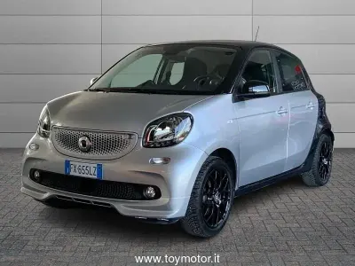 Usata Smart ForFour 90 CV (66 kW) 2019 Grigio Utilitaria