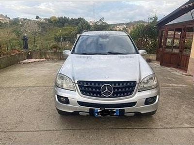 Usata Mercedes ML280 190 CV (139 kW) 2007 Grigio SUV