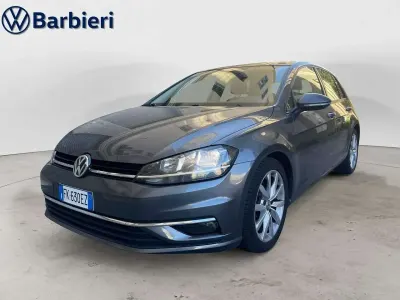 Usado VW Golf VII Highline 116 CV (85 kW) 2017 Gris Berlina
