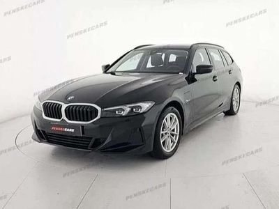 Usata BMW 320e 163 CV (119 kW) 2022 Nero Station wagon