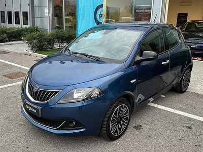 Usata Lancia Ypsilon 69 CV (50 kW) 2022 Blu Utilitaria