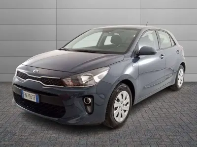 Usata Kia Rio 82 CV (60 kW) 2018 Blu/azzurro Berlina