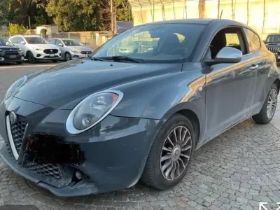 Usado Alfa Romeo MiTo Progression 95 CV (69 kW) 2018 Gris Utilitario