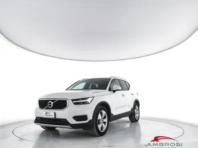 Usata Volvo XC40 Business Edition 150 CV (110 kW) 2020 Bianco SUV