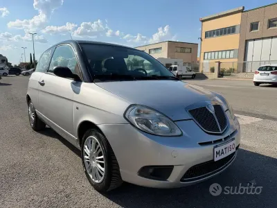 Usata Lancia Ypsilon 60 CV (44 kW) 2007 Nero Utilitaria