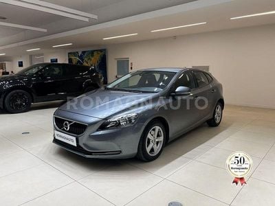 Usata Volvo V40 Business Edition 120 CV (88 kW) 2017 Grigio Utilitaria