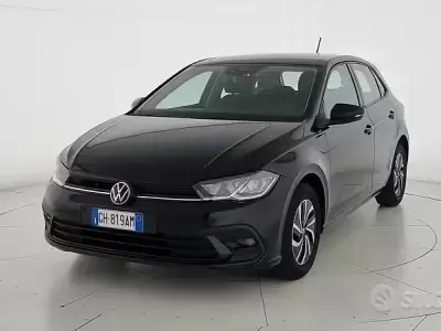 Usata VW Polo Life 95 CV (69 kW) 2022 Nero Utilitaria