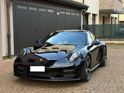 Usata Porsche 992 394 CV (289 kW) 2024 Nero Coupé