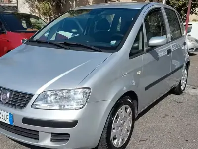 Usata Fiat Idea 90 CV (66 kW) 2008 Grigio Monovolume
