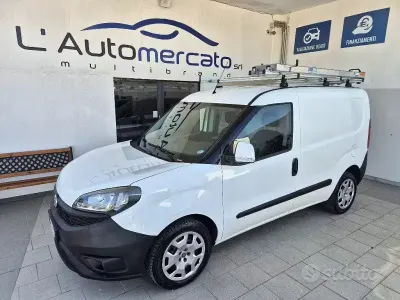 Usata Fiat Doblò 120 CV (88 kW) 2019 Bianco Monovolume