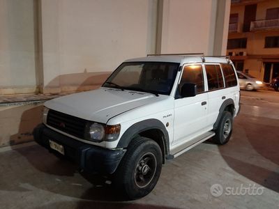 Usata Mitsubishi Pajero 84 CV (61 kW) 1993 Bianco SUV