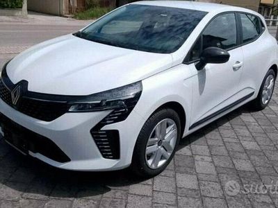 Nuova Renault Clio V 100 CV (73 kW) 2025 Bianco Utilitaria