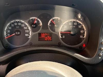 Begagnad Fiat Panda 60 HK (44 kW) 2010 Grå Halvkombi