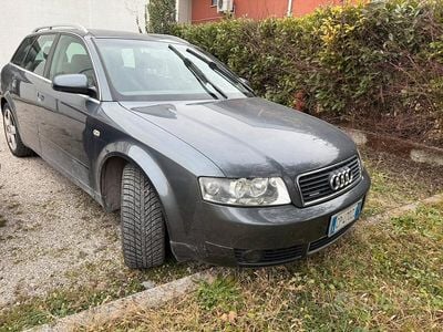 Grigio Usata 2004 Audi A4 S-Line Station wagon | 600 € (Ottimo prezzo)