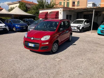 Usata Fiat Panda Easy 69 CV (50 kW) 2013 Rosso Utilitaria