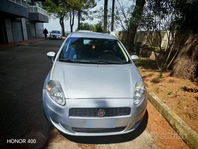 Usata Fiat Grande Punto 75 CV (55 kW) 2009 Grigio Utilitaria