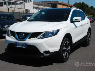 Usata Nissan Qashqai Tekna 110 CV (80 kW) 2015 Bianco SUV