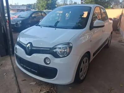 Usata Renault Twingo SE 71 CV (52 kW) 2015 Bianco Utilitaria