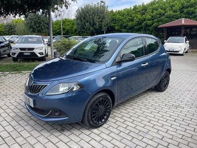Usata Lancia Ypsilon S 69 CV (50 kW) 2022 Blu Utilitaria