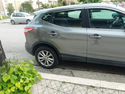 Usata Nissan Qashqai 131 CV (96 kW) 2014 Grigio SUV