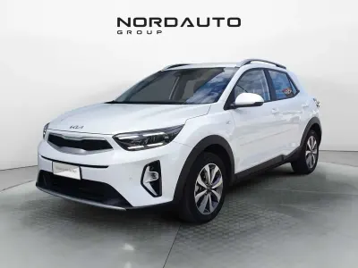 Usata Kia Stonic Urban 84 CV (61 kW) 2025 Bianco SUV
